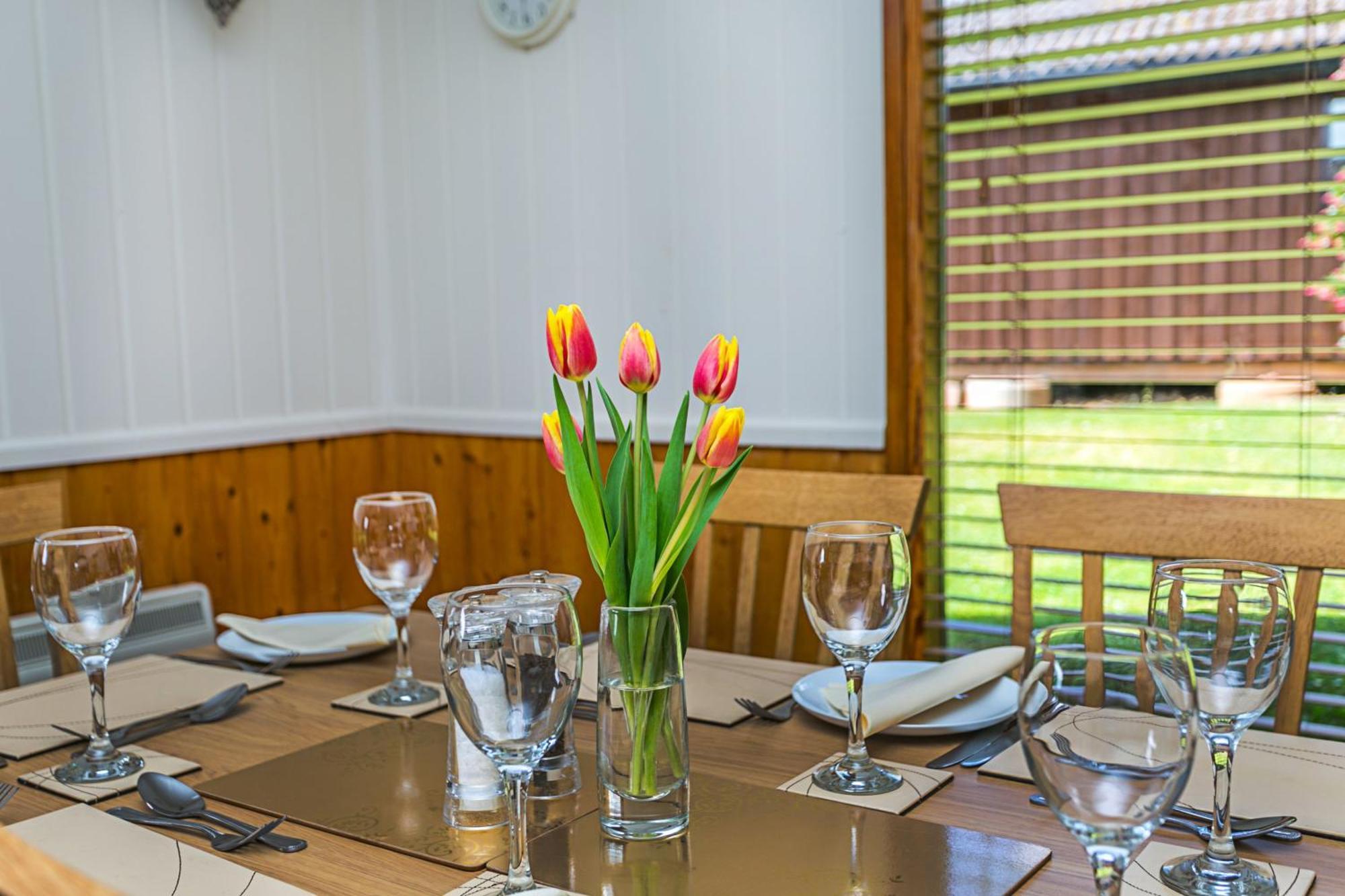 Laburnum Lodge Sleeps 6 Wheelchair Access Minehead Exterior foto